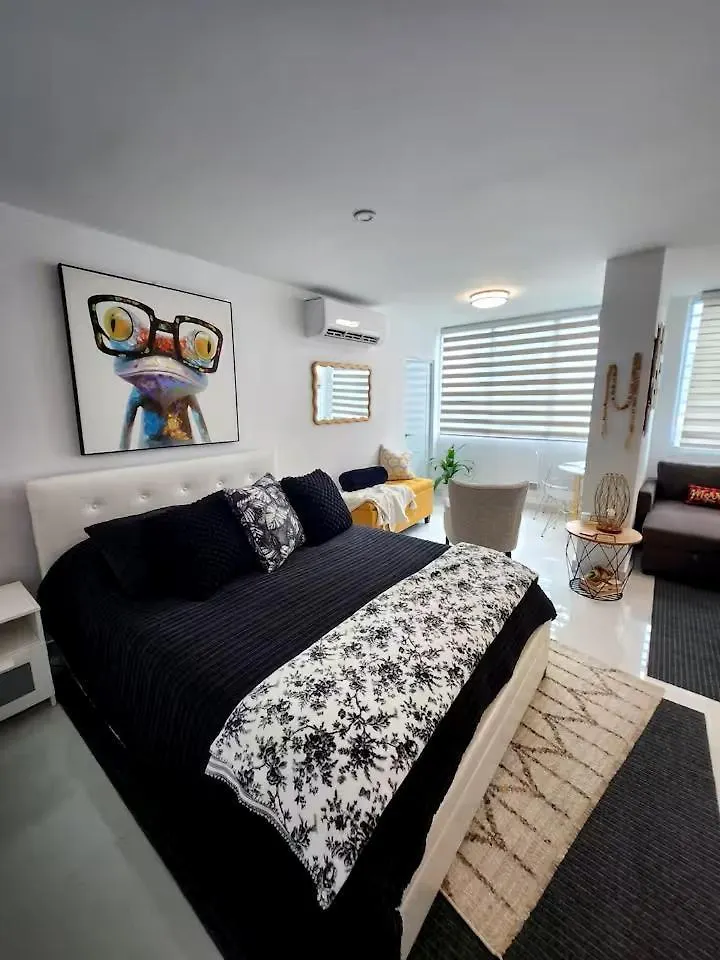 Cozy Nest In San Juan Center Διαμέρισμα